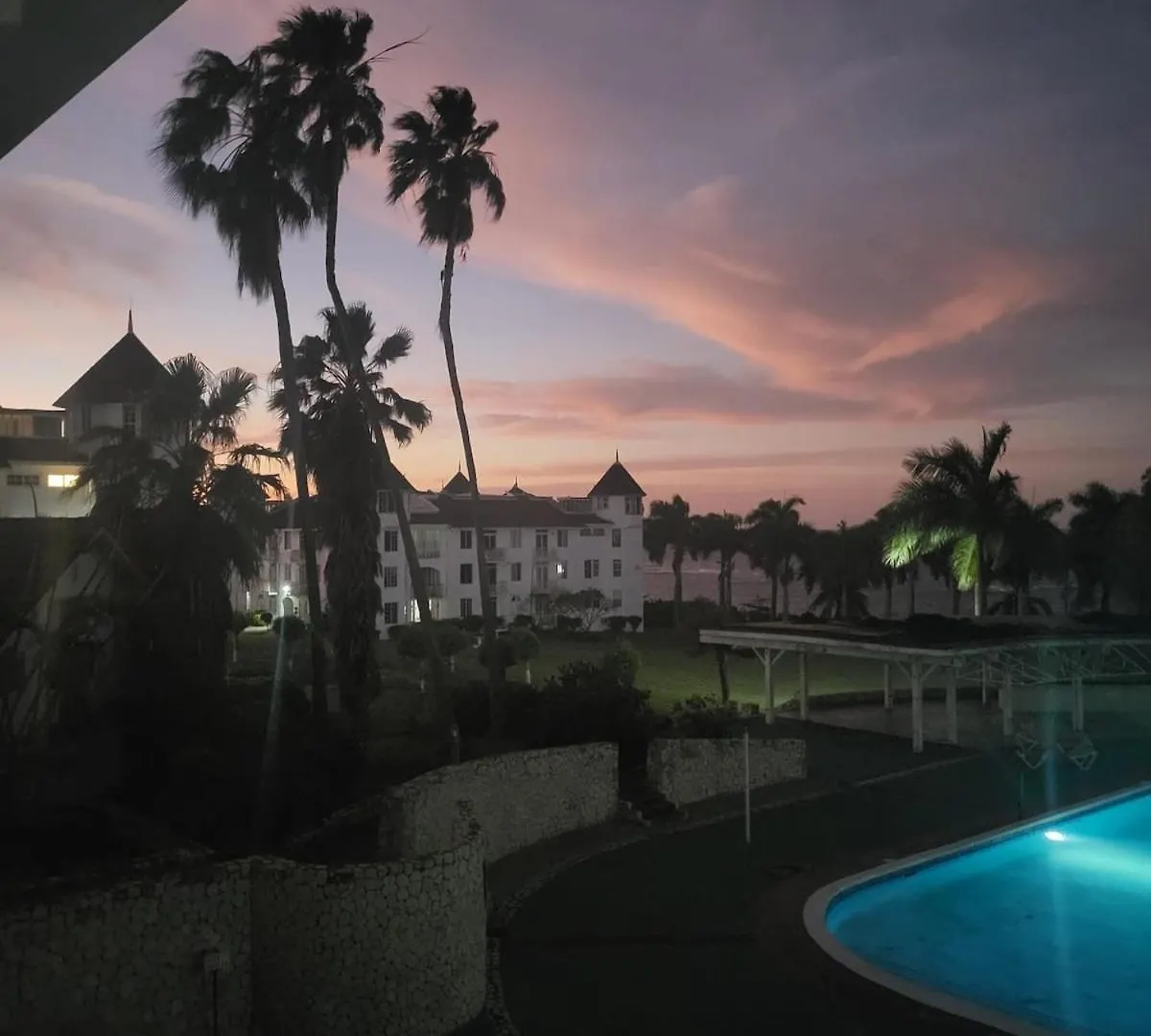 Studio Apt, Natural Beach And Pool G199A Montego Bay
